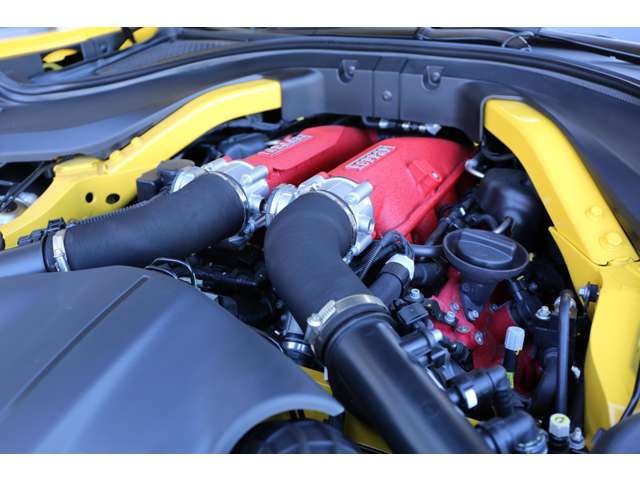 V8 3900ccツインターボエンジン
