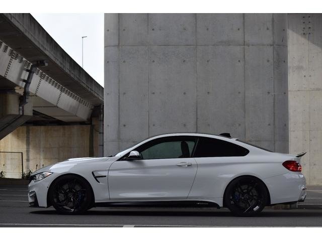 カーボンフロント&サイドスポイラー&リアディヒューザー KW車高調 ブリクストンフォージド20インチ 黒革シート トップビュー&サイドビュー バックカメラハーマンカードンサウンド