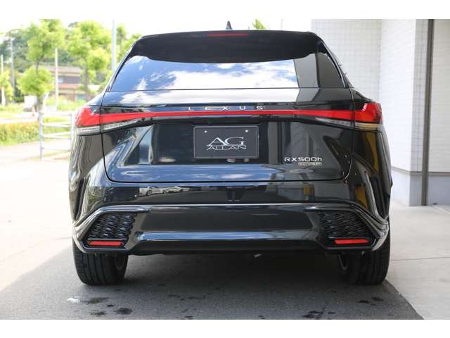 レクサス RX500h Fスポーツパフォーマンス 入庫しました! 赤革シート おくだけ充電 パノラミックビューモニター 装備充実です!低走行の1台!お気軽にお問い合わせください!