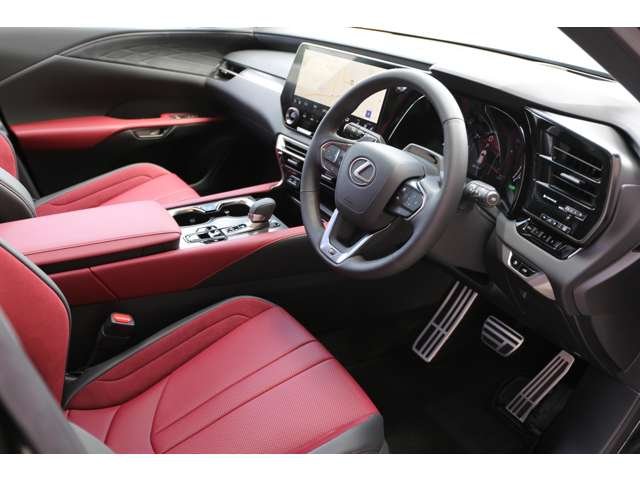 レクサス RX500h Fスポーツパフォーマンス 入庫しました! 赤革シート おくだけ充電 パノラミックビューモニター 装備充実です!低走行の1台!お気軽にお問い合わせください!