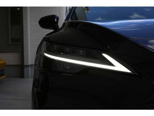 レクサス RX500h Fスポーツパフォーマンス 入庫しました! 赤革シート おくだけ充電 パノラミックビューモニター 装備充実です!低走行の1台!お気軽にお問い合わせください!