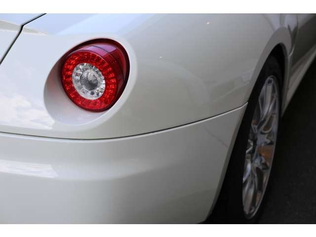 フェラーリ　５９９　入庫しました！　数が少なくなってきているＶ１２エンジンです！赤革シート　走行距離２万キロ台です！お気軽にお問い合わせください！