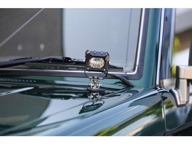 カスタム多数のランドクルーザープラドが入庫しました！全塗装済みです！アウトドア仕様がバッチリ決まった１台です！お気軽にお問い合わせください。