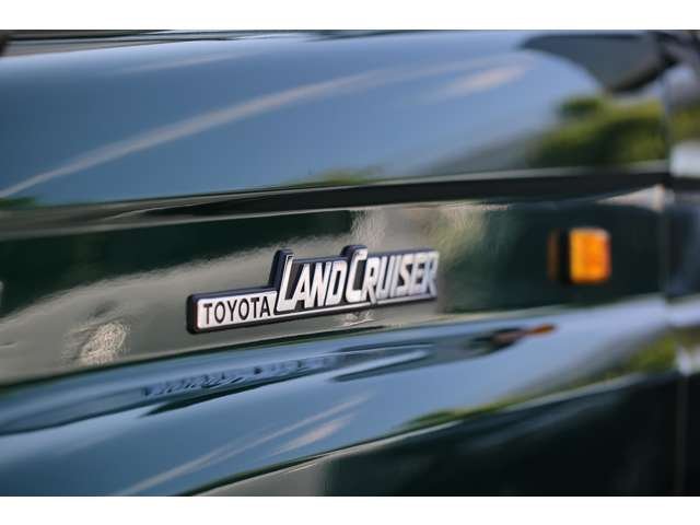 カスタム多数のランドクルーザープラドが入庫しました！全塗装済みです！アウトドア仕様がバッチリ決まった１台です！お気軽にお問い合わせください。