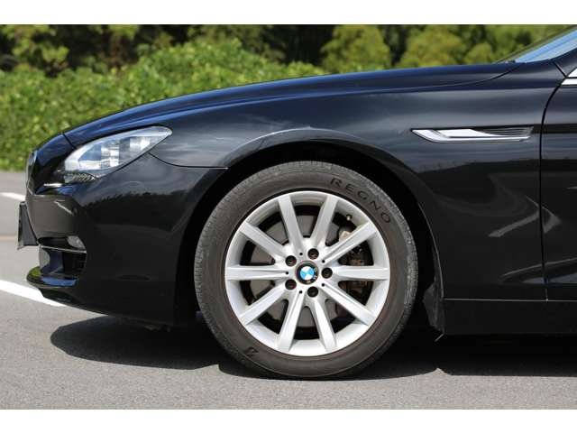 ＢＭＷ　６４０ｉグランクーペ　白レザー×サンルーフ　入庫しました！装備充実のお洒落４ドアクーペです。お気軽にお問い合わせください。