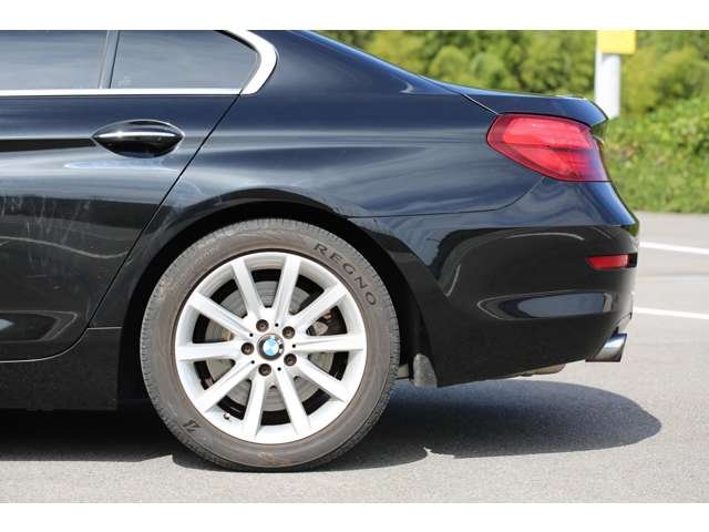 ＢＭＷ　６４０ｉグランクーペ　白レザー×サンルーフ　入庫しました！装備充実のお洒落４ドアクーペです。お気軽にお問い合わせください。