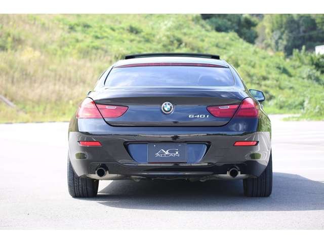 ＢＭＷ　６４０ｉグランクーペ　白レザー×サンルーフ　入庫しました！装備充実のお洒落４ドアクーペです。お気軽にお問い合わせください。