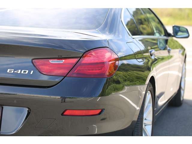 ＢＭＷ　６４０ｉグランクーペ　白レザー×サンルーフ　入庫しました！装備充実のお洒落４ドアクーペです。お気軽にお問い合わせください。