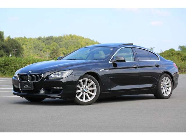 ＢＭＷ　６４０ｉグランクーペ　白レザー×サンルーフ　入庫しました！装備充実のお洒落４ドアクーペです。お気軽にお問い合わせください。