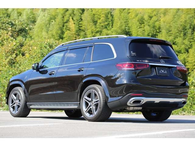メルセデスベンツ　ＧＬＳ４００ｄ　４マチック　入庫しました！３列シート　黒革シート　パノラミックスライディングルーフ　３６０度カメラ　シートヒーター＆ベンチレーション　ブルメスターサウンド