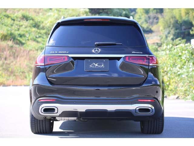メルセデスベンツ　ＧＬＳ４００ｄ　４マチック　入庫しました！３列シート　黒革シート　パノラミックスライディングルーフ　３６０度カメラ　シートヒーター＆ベンチレーション　ブルメスターサウンド
