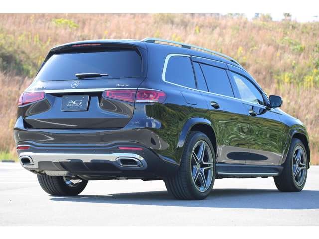 メルセデスベンツ　ＧＬＳ４００ｄ　４マチック　入庫しました！３列シート　黒革シート　パノラミックスライディングルーフ　３６０度カメラ　シートヒーター＆ベンチレーション　ブルメスターサウンド