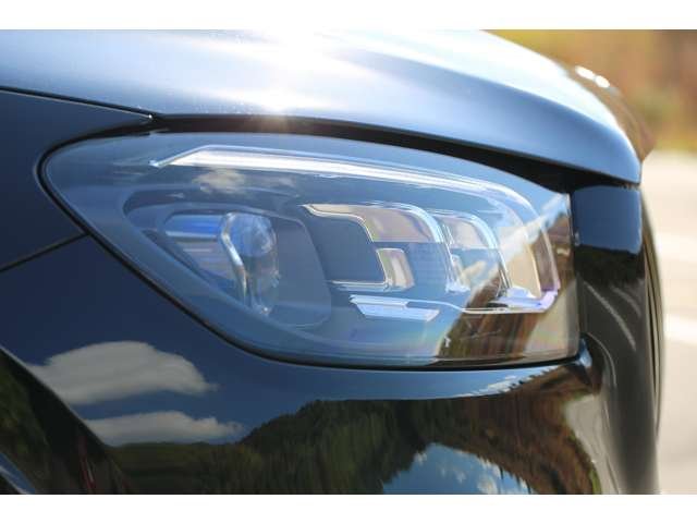 メルセデスベンツ　ＧＬＳ４００ｄ　４マチック　入庫しました！３列シート　黒革シート　パノラミックスライディングルーフ　３６０度カメラ　シートヒーター＆ベンチレーション　ブルメスターサウンド