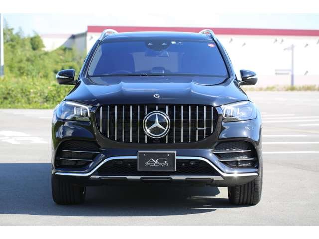 メルセデスベンツ　ＧＬＳ４００ｄ　４マチック　入庫しました！３列シート　黒革シート　パノラミックスライディングルーフ　３６０度カメラ　シートヒーター＆ベンチレーション　ブルメスターサウンド