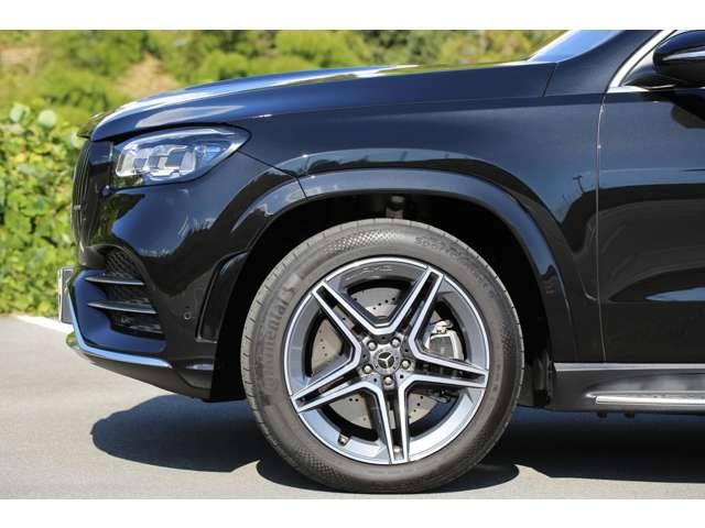 メルセデスベンツ　ＧＬＳ４００ｄ　４マチック　入庫しました！３列シート　黒革シート　パノラミックスライディングルーフ　３６０度カメラ　シートヒーター＆ベンチレーション　ブルメスターサウンド