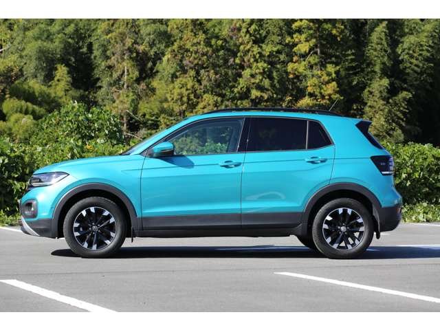 フォルクスワーゲン T-クロス 入庫しました!ナビ TV バックカメラ 衝突被害軽減ブレーキ ワイヤレスチャージ ETC クリアランスソナー 装備充実の1台です!お気軽にお問い合わせください!