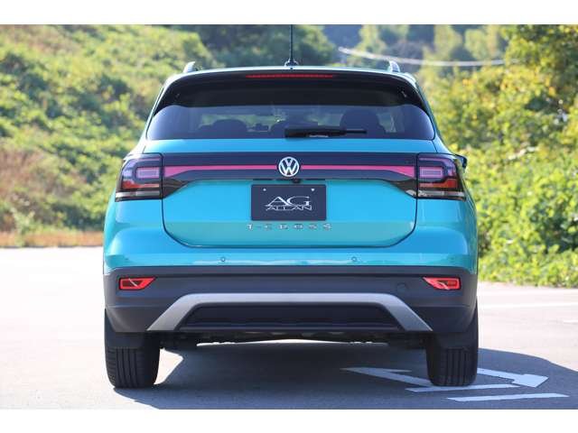 フォルクスワーゲン T-クロス 入庫しました!ナビ TV バックカメラ 衝突被害軽減ブレーキ ワイヤレスチャージ ETC クリアランスソナー 装備充実の1台です!お気軽にお問い合わせください!