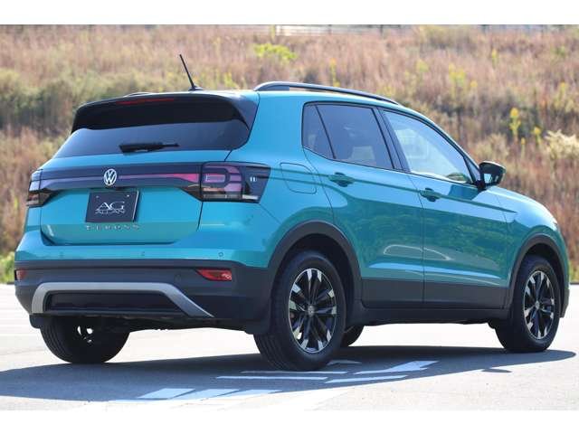 フォルクスワーゲン T-クロス 入庫しました!ナビ TV バックカメラ 衝突被害軽減ブレーキ ワイヤレスチャージ ETC クリアランスソナー 装備充実の1台です!お気軽にお問い合わせください!