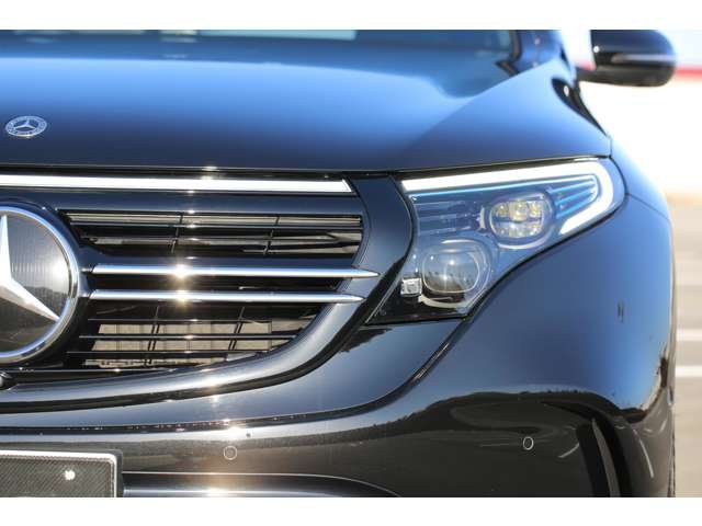 メルセデスベンツＥＱＣ　４００　４マチック　ＡＭＧライン入庫しました！レザーエクスクルーシブパッケージ　ブルメスターサウンド　３６０度カメラ　フルＥＶのＳＵＶです！お気軽にお問い合わせください！
