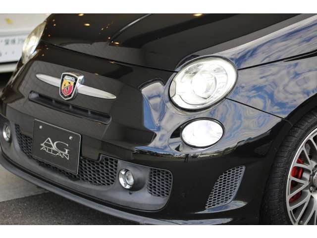 アバルト５００　エッセエッセ　入庫しました！５ＭＴ　赤革シート　キビキビと走る楽しいお車です！４本出しマフラー　ＥＴＣ　お気軽にお問い合わせください！