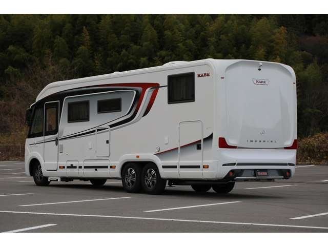 ＫＡＢＥ　インペリアル　ｉ８６０　ＬＢＧ　入庫です！ベンツベースのキャンピングカーです！最新設備満載のお車です！５名まで就寝可能となっております！お気軽にお問い合わせください！