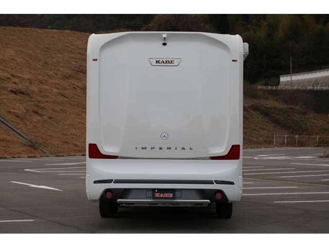 ＫＡＢＥ　インペリアル　ｉ８６０　ＬＢＧ　入庫です！ベンツベースのキャンピングカーです！最新設備満載のお車です！５名まで就寝可能となっております！お気軽にお問い合わせください！