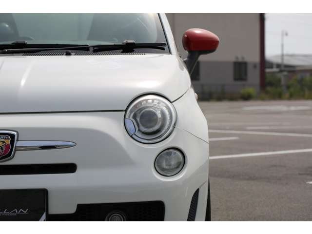 アバルト５００　入庫しました！　５速ミッション　スロットルコントローラー　Ｂｌｕｅｔｏｏｔｈ接続可能　ＥＴＣ　ＯＺ１７インチアルミホイール　シートローダウン　お気軽にお問い合わせください！