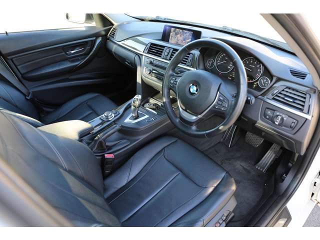 ＢＭＷ　３２８ｉ　入庫しました！ＴＥＩＮ車高調　ＡＣシュニッツァーフロントスポイラー　ナビ　ＴＶ　バックカメラ　ＥＴＣ　スマートキー　レザーシート　装備充実です！お気軽にお問い合わせください！