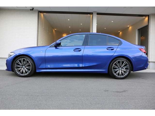 ＢＭＷ　３２０ｄ　ｘＤｒｉｖｅ　Ｍスポーツ　入庫しました！ハイラインＰＫＧ　コンフォートＰＫＧ　ドライビングアシストプロ　ナビ　ＴＶ　バックカメラ　装備充実です！お気軽にお問い合わせください！