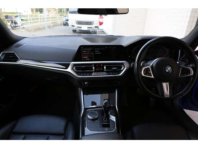 ＢＭＷ　３２０ｄ　ｘＤｒｉｖｅ　Ｍスポーツ　入庫しました！ハイラインＰＫＧ　コンフォートＰＫＧ　ドライビングアシストプロ　ナビ　ＴＶ　バックカメラ　装備充実です！お気軽にお問い合わせください！