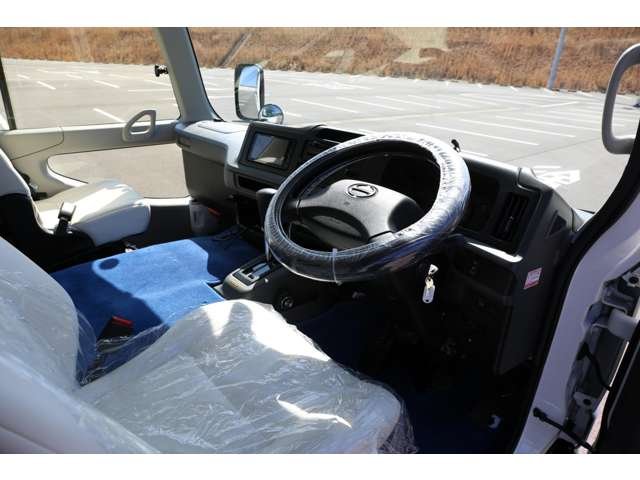 リエッセＩＩベースのＲＶビックフット　ＡＣＳ　エテルノオクタービアＭ　入庫です。サブバッテリーはＡＧＭからリチウムイオンに換装してます。低走行で使用感の少ない車両です！お気軽にお問い合わせください！