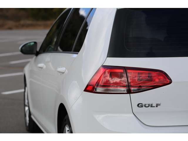 ゴルフＴＳＩハイラインブルーモーションテクノロジー入庫しました！低走行の１台です！ナビ・バックカメラ・Ｂｌｕｅｔｏｏｔｈ接続・スマートキー　コンパクトで運転しやすいお車です！