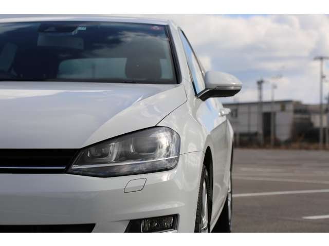 ゴルフＴＳＩハイラインブルーモーションテクノロジー入庫しました！低走行の１台です！ナビ・バックカメラ・Ｂｌｕｅｔｏｏｔｈ接続・スマートキー　コンパクトで運転しやすいお車です！