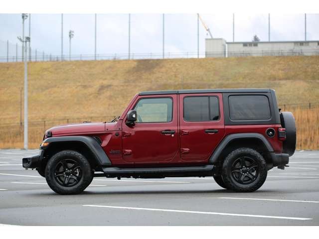 ジープ　ラングラーアンリミテッド　限定車　限定カラースナッズベリー　Ｂｌｕｅｔｏｏｔｈ接続　バックカメラ　ブラインドスポットモニター　お気軽にお問い合わせください！