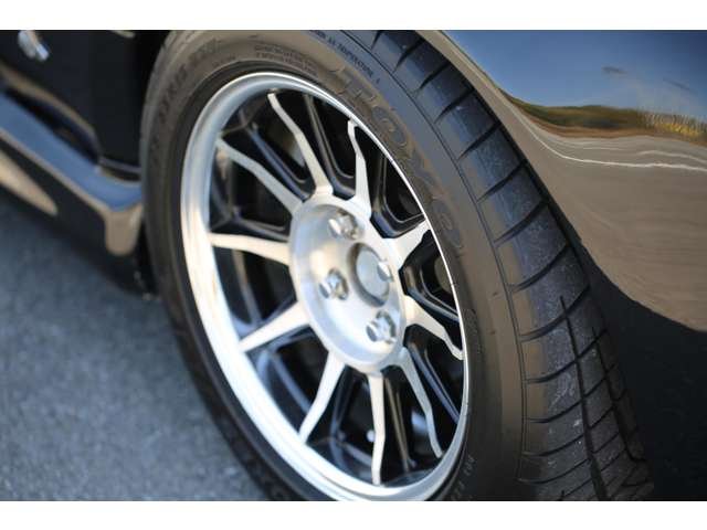 ユーノスロードスター　NA6　コブラフェイス　全塗装　ストライプラッピング　社外ホイール　ナルディステアリング　カスタム多数のお車です！お気軽にお問い合わせください！