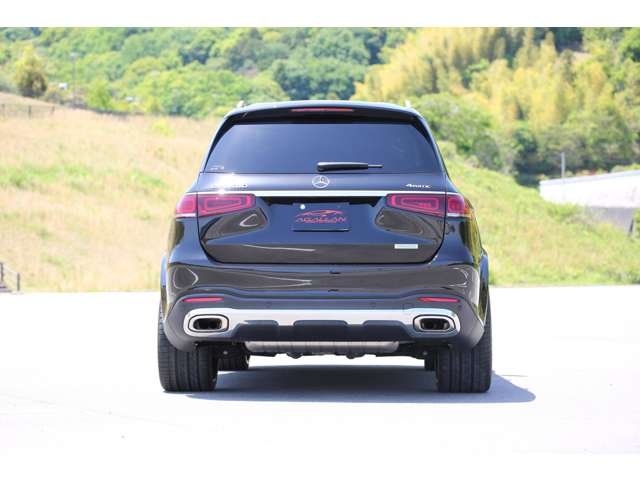 ＧＬＳ５８０　４マチックスポーツ　ショーファーパッケージ　エアバランスパッケージ　ロワリングｋｉｔ　２４インチアルミホイール　社外グリル　かっこよくカスタムされた１台です！お気軽にお問い合わせください