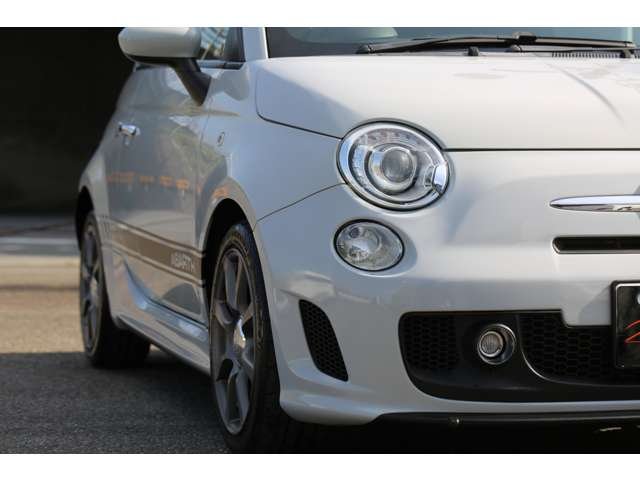 アバルト５００　５ＭＴ　入庫しました！マニュアルで走りの楽しいお車です！純正アルミホイール　ＥＴＣ　ＨＩＤ　ソリッドグレーがおしゃれです！お気軽にお問い合わせください！