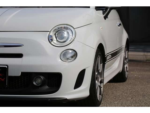 アバルト５００　５ＭＴ　入庫しました！マニュアルで走りの楽しいお車です！純正アルミホイール　ＥＴＣ　ＨＩＤ　ソリッドグレーがおしゃれです！お気軽にお問い合わせください！