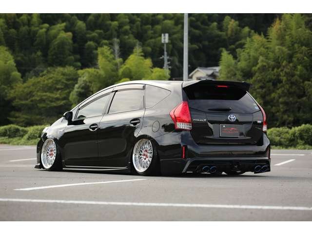 プリウスα　Ｓツーリングセレクション入庫しました！カスタム車両です！エアサス　ＷＯＲＫ　社外マフラー　社外ナビ　リアモニター　シートカバー　カスタム多数の１台です！お気軽にお問い合わせください！