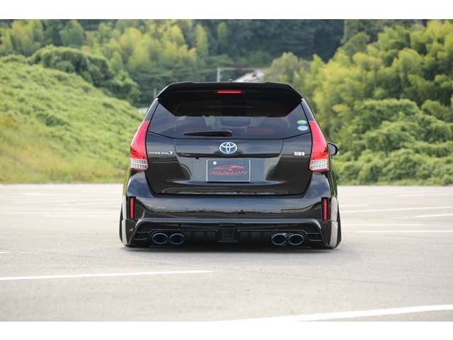 プリウスα　Ｓツーリングセレクション入庫しました！カスタム車両です！エアサス　ＷＯＲＫ　社外マフラー　社外ナビ　リアモニター　シートカバー　カスタム多数の１台です！お気軽にお問い合わせください！